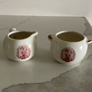 Vintage Will Rogers small cream and sugar pitcher and bowl.